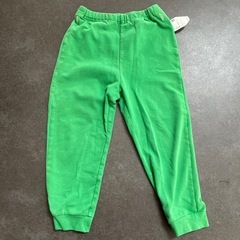 UNIQLO恐竜柄長袖パジャマセット100cmの画像