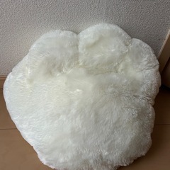 肉球　クッションの画像