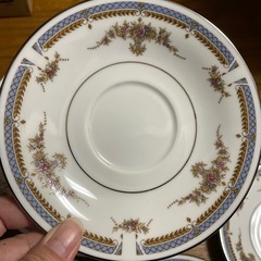 【未使用】Ashford（カップ&ソーサー&大皿）の画像