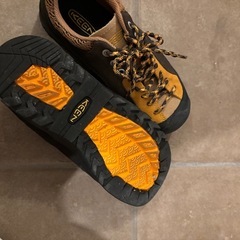 keen スニーカーの画像