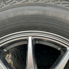 スタッドレスタイヤの画像