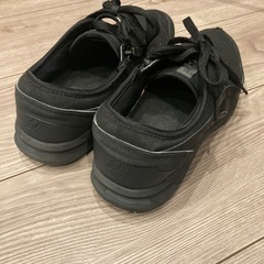 アシックス🔴スニーカー24センチの画像