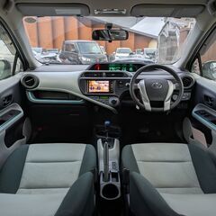 ★修復歴無！カタログ燃費35.4km/l！アクア【S】点検記録6回！Bluetooth！社外ナビ！純正アルミ！フルセグTV！キーレス！フォグライト！★の画像