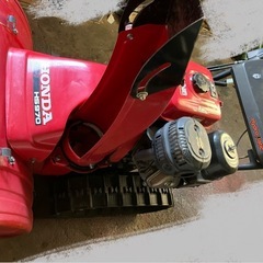 早いもの勝ち！動作良好！9馬力-ホンダ除雪機 HS970電動シューターで走行は無段階オートマ(hst)余裕の9馬力の画像
