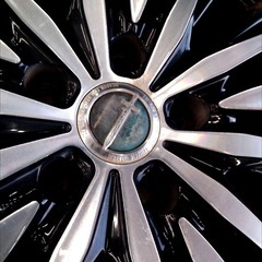 【ホイール・タイヤ4本セット】BADX LOXARNY TARKUS 18インチ 7J+55 114.3 5穴の画像