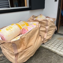 グラスウール断熱材、まだまだ使えます！　16K 100mm マグイゾベール　断熱材の画像