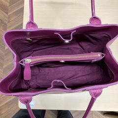 1147 agnesb レザートートバッグの画像