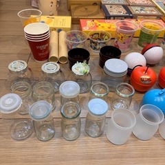 空き瓶　空き容器　空箱の画像