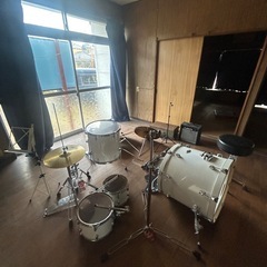 ドラムセットの画像