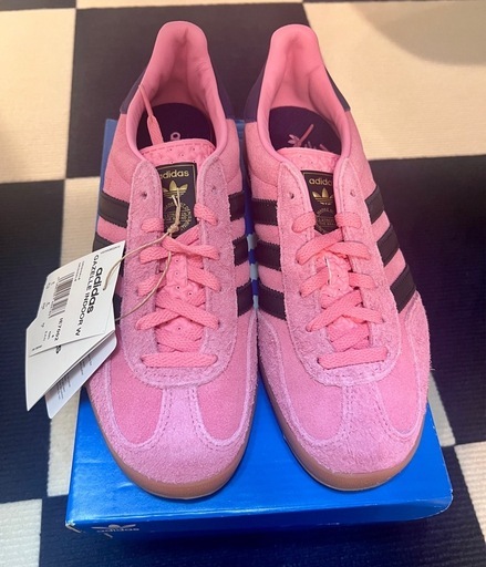 adidas ガゼル ピンク