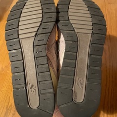 ニューバランス　スニーカー　23cmの画像