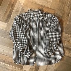 UNIQLO シャツの画像