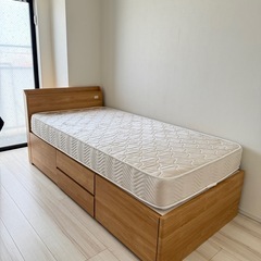 ニトリ
チェストベッドフレームとマトレス の画像
