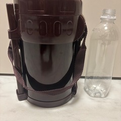 保冷お弁当箱の画像