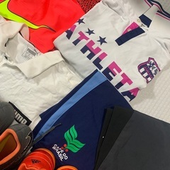 サッカーウェア　シューズ　まとめ売りの画像