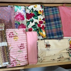 古ハギレ、針など 色々の画像