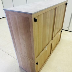 キッチン収納キャビネット ホワイトウッド仕上げの画像