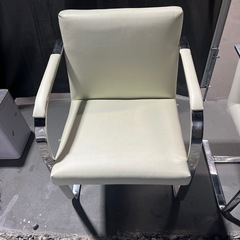 ブルーノチェア　リプロダクト二脚　中古の画像