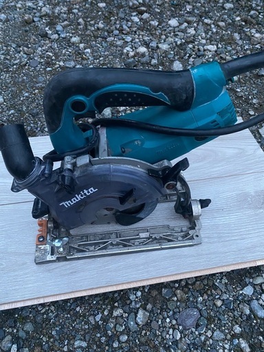 マキタ　 防じん丸のこ KS5200FX