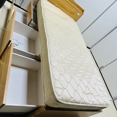 ニトリ　木製シングルベッドフレーム・マットレスセットの画像