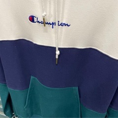 Champion ホワイト Mサイズ パーカー　チャンピオン　レーヨンの画像