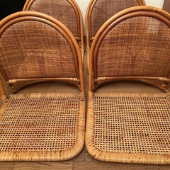 籐の座椅子の画像