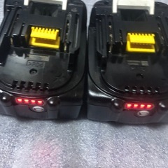 Makita マキタ 14.4V 3.0Ah リチウムイオンバッテリー 中古美品、2個セット、の画像