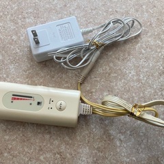 1人用 ホットカーペット　ラグ　暖房　電気式　寒さ対策　冬対策　床暖房　椅子暖房の画像