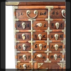 漢方薬箪笥・アンティーク家具·古家具·木製の画像