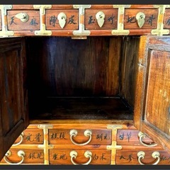漢方薬箪笥・アンティーク家具·古家具·木製の画像