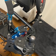 ハンコン(G29)とコックピットの画像