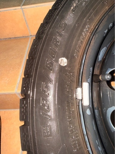 トヨタ　シエンタ　スタッドレスタイヤ