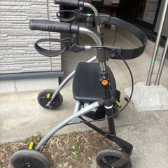 歩行器 歩行車 シルバーカー 室外用 折りたたみ可能 座面付き 四輪 キャスター付き ショッピングカー 手押し車 介護 高齢者【パープル】の画像