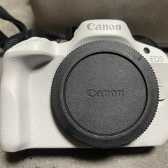 EOS R50 ダブルズームキット ホワイト 64GBメモリー×2 フルセットほぼ新品！　2の画像