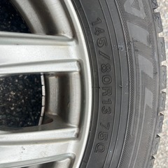 スタッドレスタイヤの画像