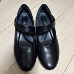 高級牛革パンプス23.5cm 　定価¥14,080-足のプロが考えた　足が楽なパンプス（長時間はいても痛くならない）　メイダイmeidai　の画像