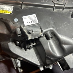 30アルファードヘッドライト
の画像