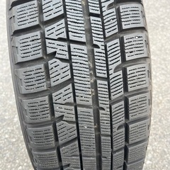 ヨコハマスタッドレスタイヤの画像