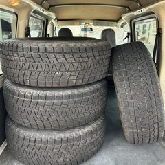 ブリジストン ブリザック265/70 R16 112Rの画像