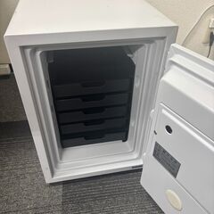 耐火金庫／ダイヤセーフ／DH50-7／鍵1本／トレー付きの画像