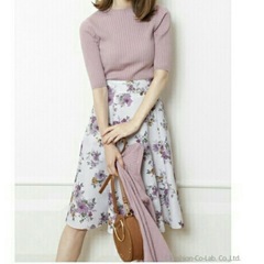 Apuweiser-Richeの花柄スカートです☺️の画像