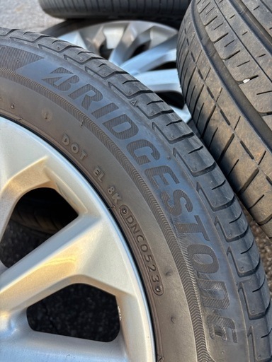 良品 TOYOTA トヨタ 純正 16インチ アルミホイール 16×7J BS ECOPIA 205/55R16 2023年製 タイヤ