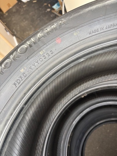 新車外し YOKOHAMA ヨコハマ ブルーアース 225/60R17 2023年製 4本セット 30系アルファード純正タイヤ