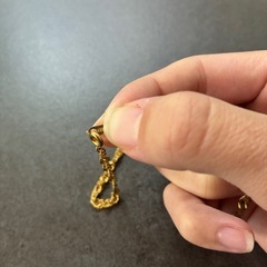 高いネックレス　k18と刻印あり　の画像