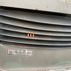 ダイニチ　ファンヒーター　ブルーヒーター　FW-3040S 99年　古い　サビ変形少しあり　作動良好
の画像