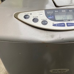 ダイニチ　ファンヒーター　ブルーヒーター　FW-3040S 99年　古い　サビ変形少しあり　作動良好
の画像
