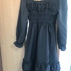 ゴシックロリータワンピースMサイズ　首チョーカー付きの画像