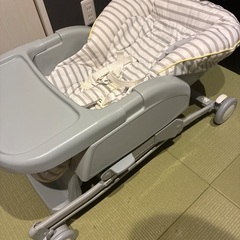 アップリカ ユラリズム ハイローチェア の画像