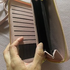 ピンク財布ショルダーの画像