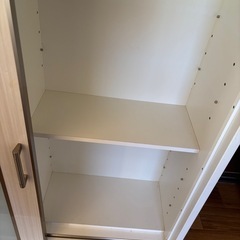 食器棚(ニトリ)の画像